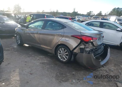 2016 Hyundai Elantra Se z USA, uszkodzony, nr VIN 5NPDH4AE4GH704596